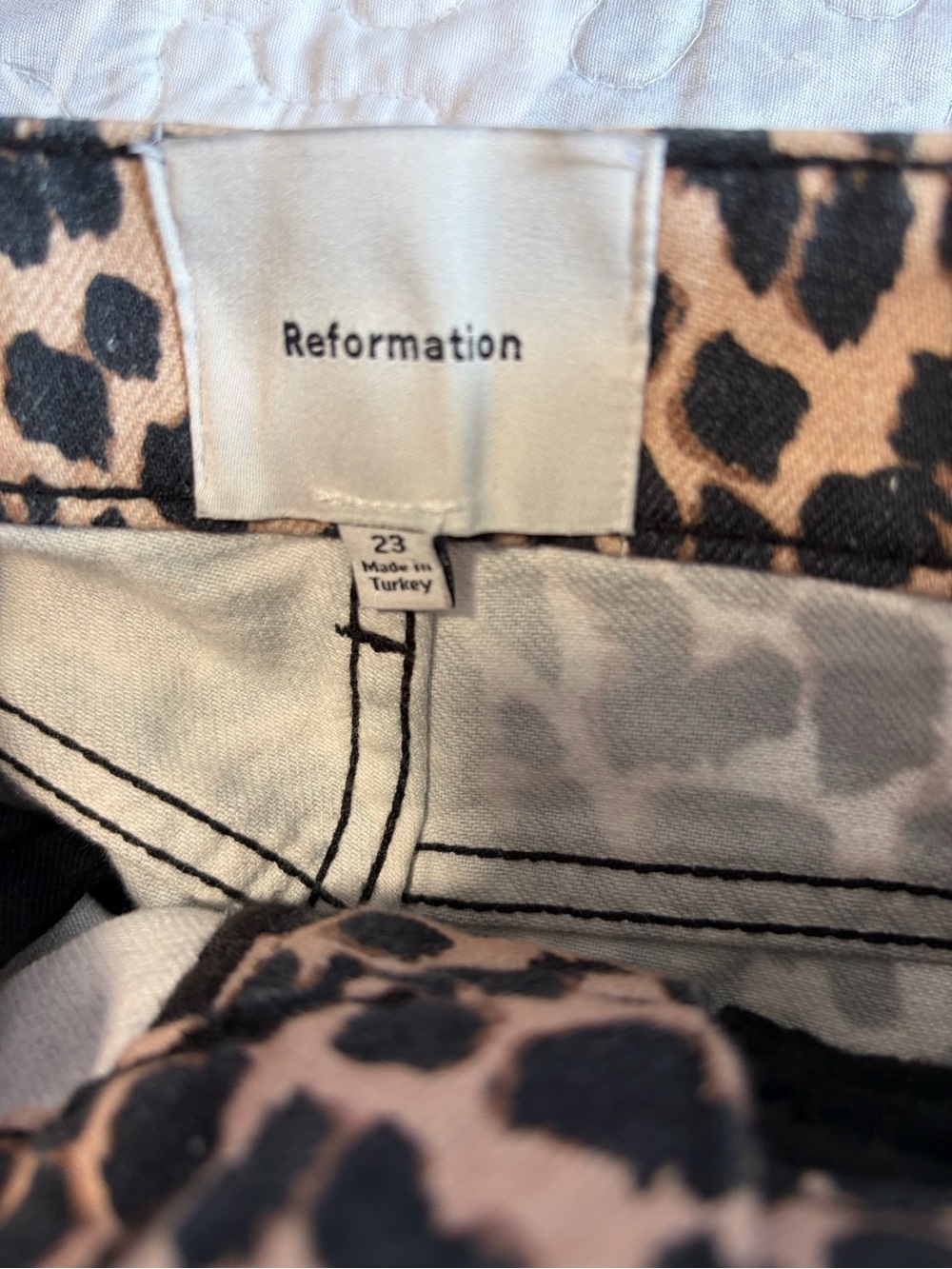 Anthropologie Reformation Cary High-Rise Straight-Leg Leopard Jeans Women’s 23 - Picture 8 of 9